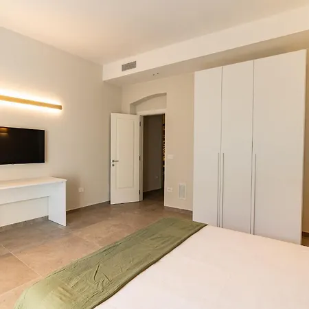 Guesthost - Stylish And Bright Lejlighed Trani