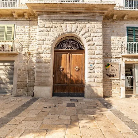 Guesthost - Stylish And Bright *